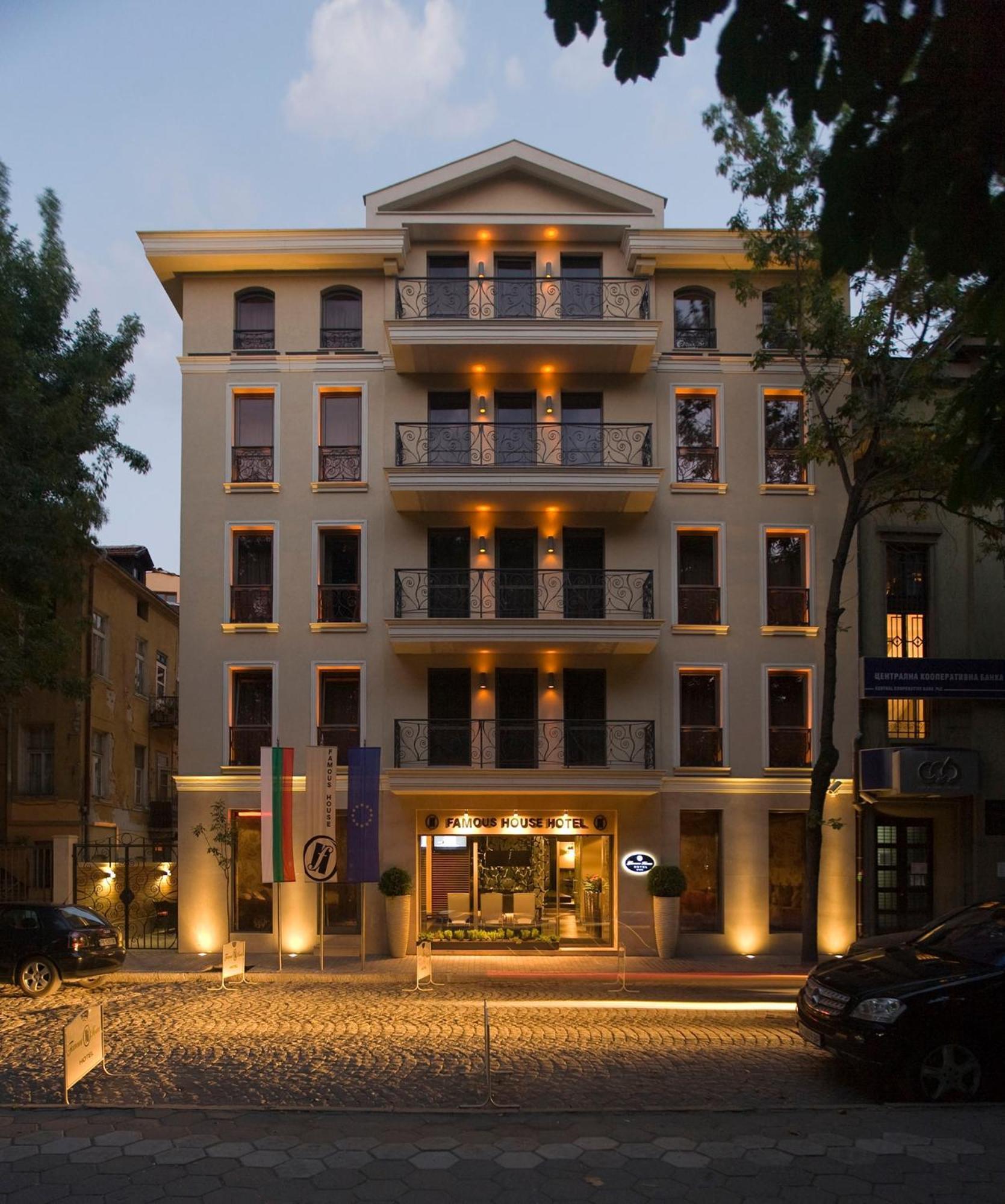 Famous House Hotell Plovdiv Exteriör bild