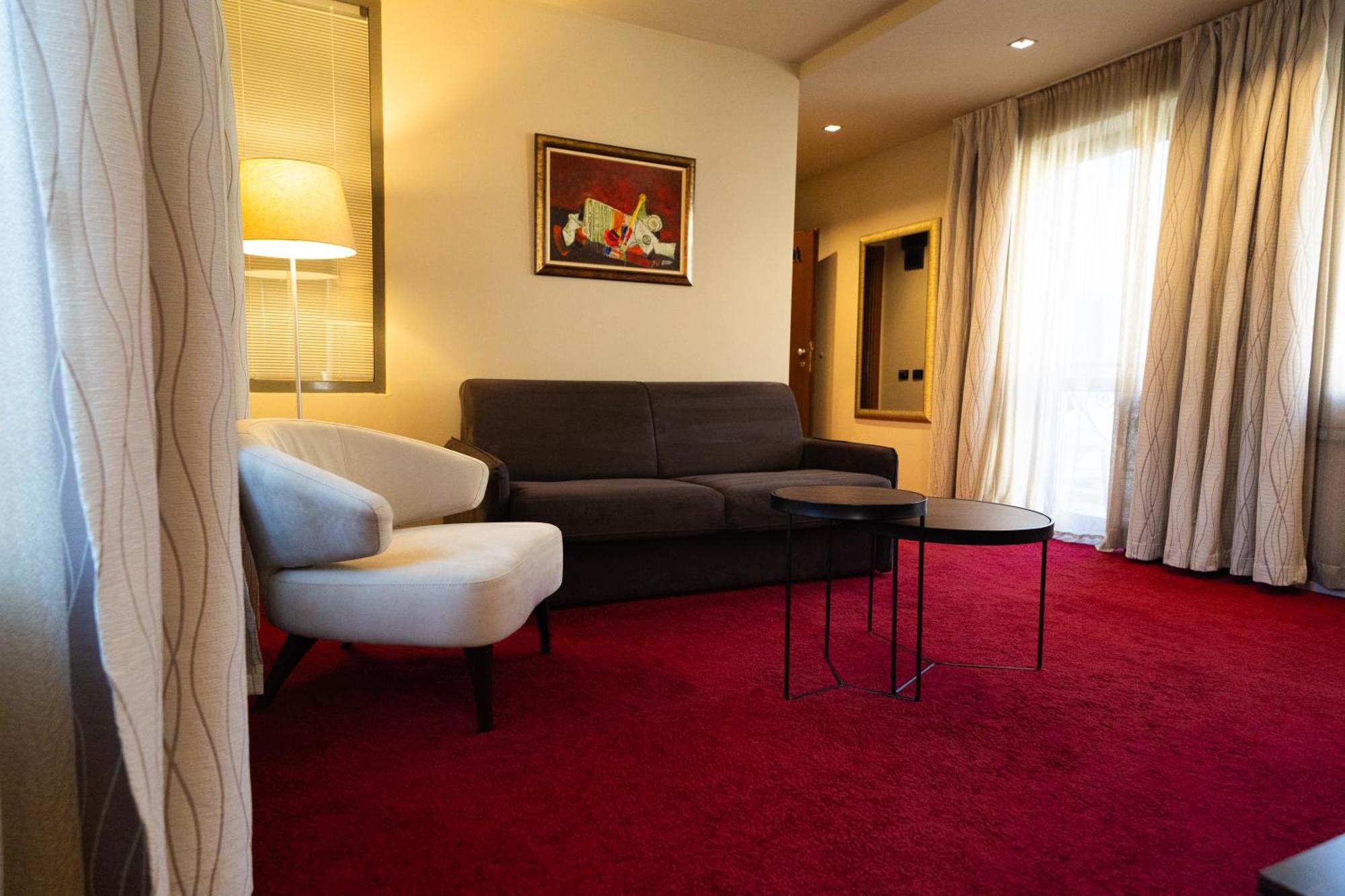 Famous House Hotell Plovdiv Exteriör bild